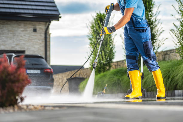Best Sidewalk and Walkway Cleaning  in Everman, TX